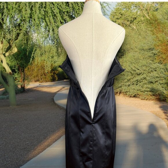 The Limited Silky Strapless Clam Shell Bust Little Black Cocktail Midi Dress - Picture 6 of 9